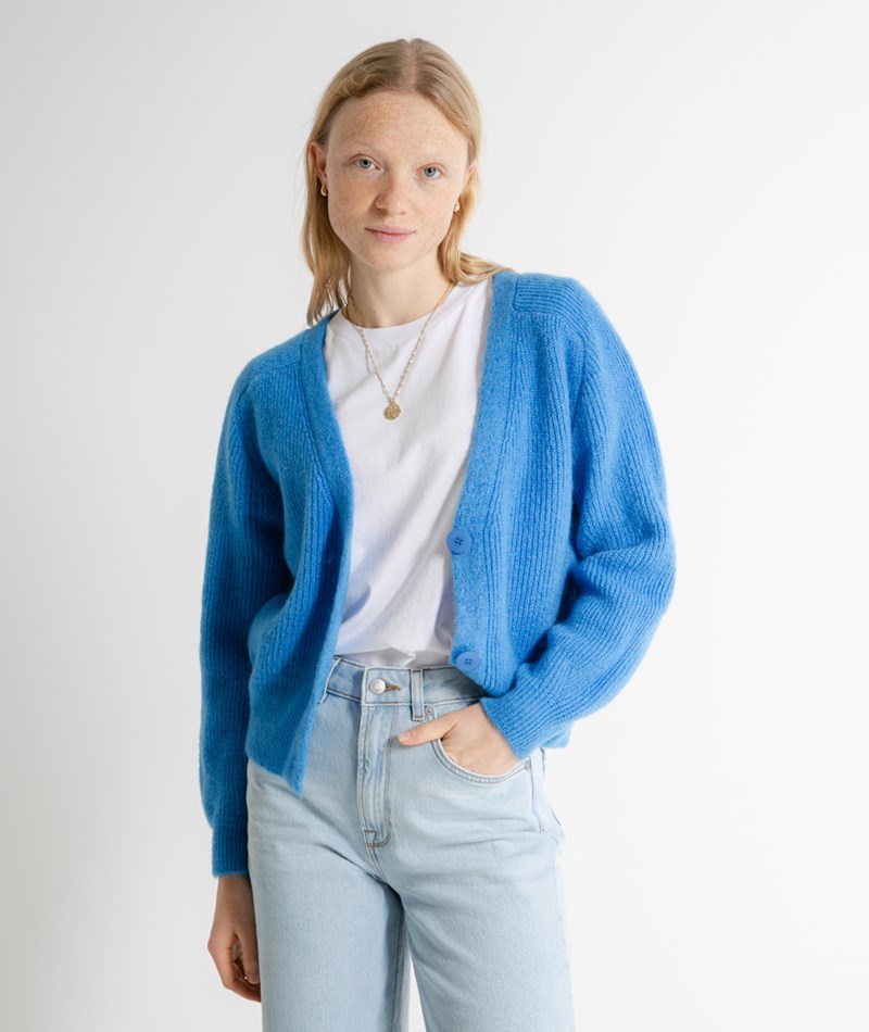 blaue-strickjacke-551oqc-1.jpg