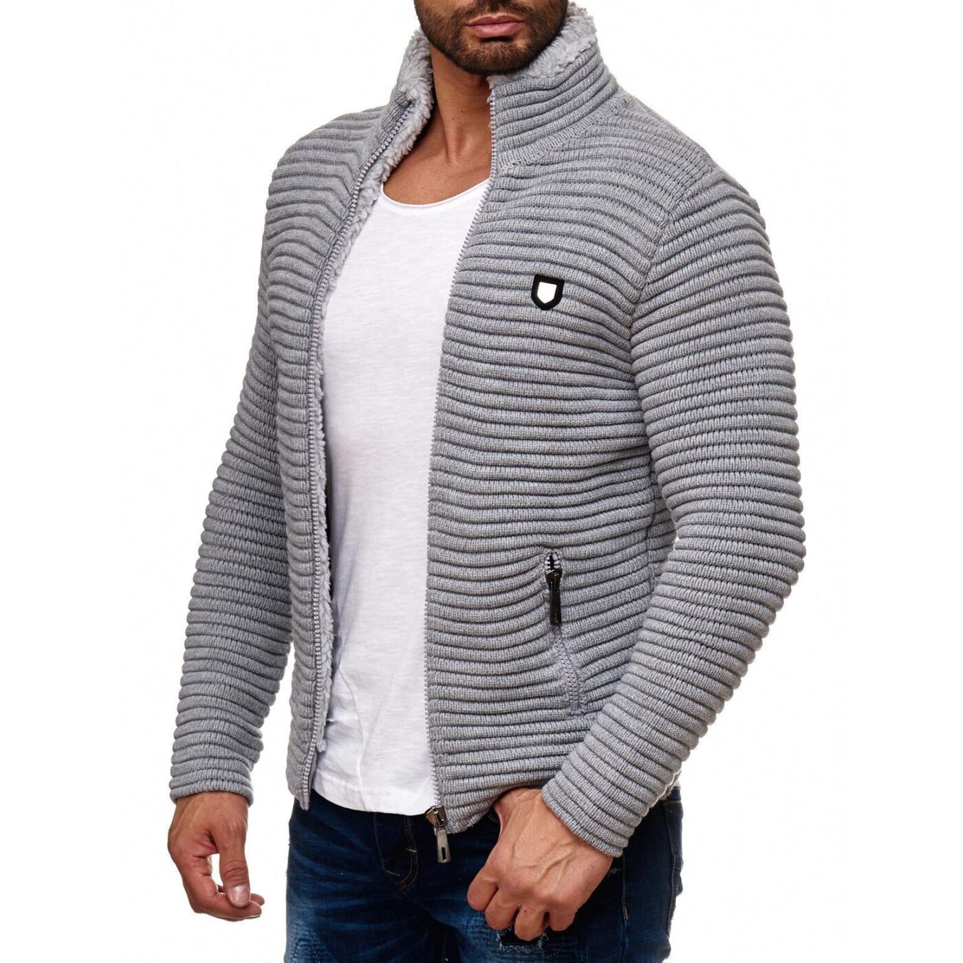 strickjacke-fuer-herren-217fpj.jpg