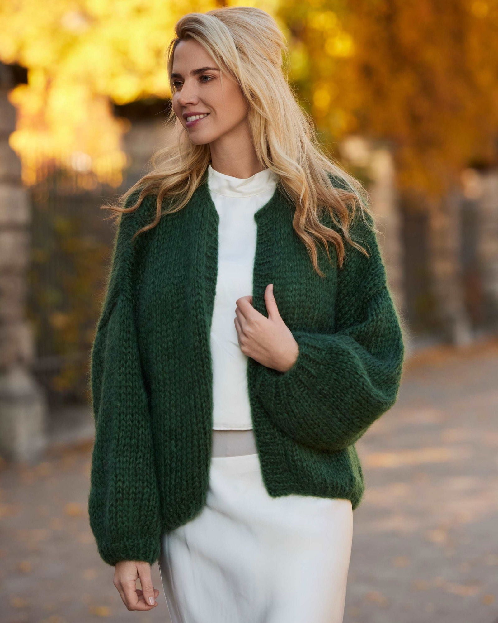strickjacke-gruen-550clf.jpg